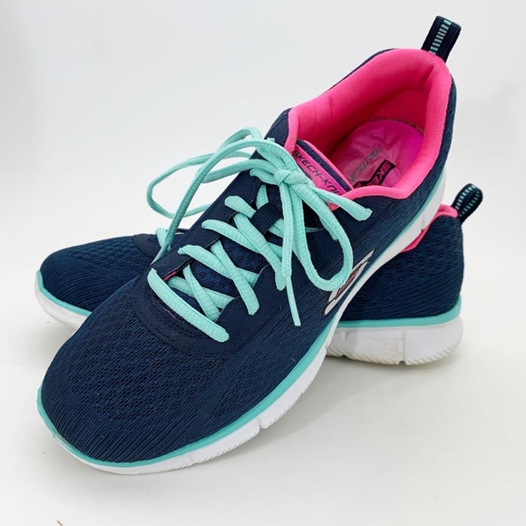 Skechers Skech Knit Navypink Memory Foam Sneakers